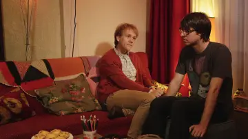 Backdrop for the TV series "Please Like Me" #1591787