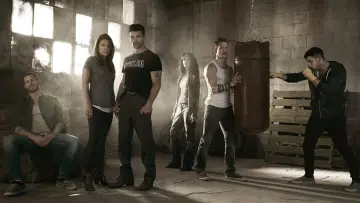 Backdrop for the TV series "Kingdom" #1420148