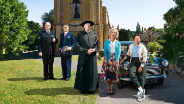 Backdrop for the TV series "Father Brown" #1291621