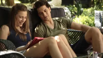 Backdrop for the TV series "Medcezir" #1382327