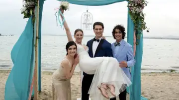Backdrop for the TV series "Medcezir" #1382330