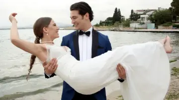 Backdrop for the TV series "Medcezir" #1382333