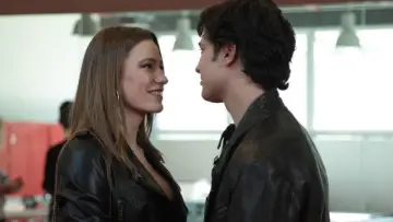 Backdrop for the TV series "Medcezir" #1382334