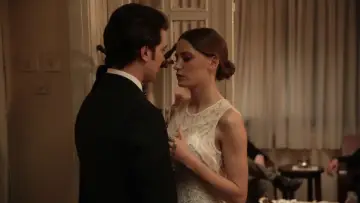 Backdrop for the TV series "Medcezir" #1382340