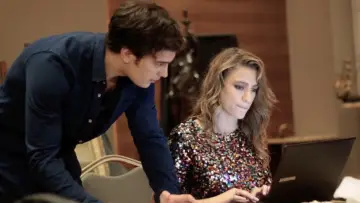 Backdrop for the TV series "Medcezir" #1382379
