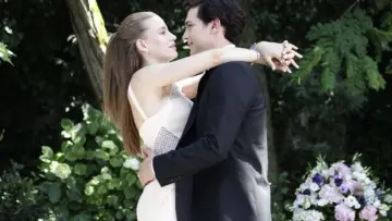 Backdrop for the TV series "Medcezir" #1382389