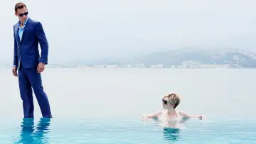 Backdrop for the TV series "The Night Manager" #1327127
