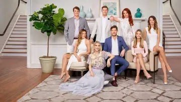 Backdrop for the TV series "Southern Charm" #1499179