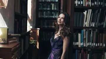 Backdrop for the TV series "Younger" #1329260