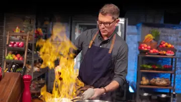 Backdrop for the TV series "Beat Bobby Flay" #1308509