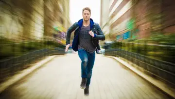 Backdrop for the TV series "Limitless" #1429529