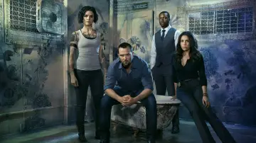 Backdrop for the TV series "Blindspot" #1305057