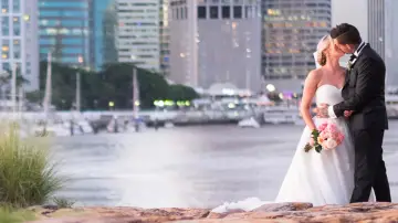 Backdrop for the TV series "Married at First Sight" #1323636