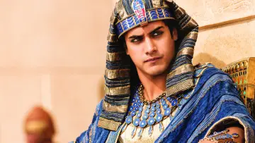 Backdrop for the TV series "Tut" #1466800