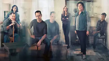 Backdrop for the TV series "Sneaky Pete" #1354979