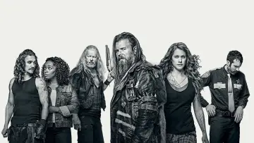 Backdrop for the TV series "Outsiders" #1445528
