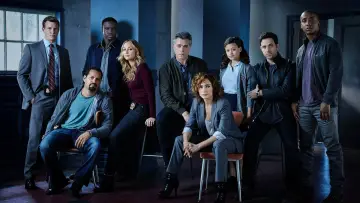 Backdrop for the TV series "Shades of Blue" #1465568