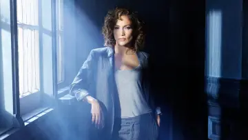Backdrop for the TV series "Shades of Blue" #1465572