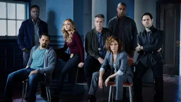 Backdrop for the TV series "Shades of Blue" #1465577