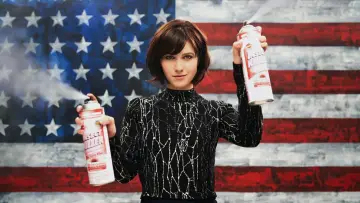 Backdrop for the TV series "BrainDead" #1465431