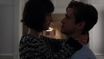 Backdrop for the TV series "BrainDead" #1465455