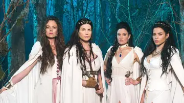 Backdrop for the TV series "Witches of East End" #1449982