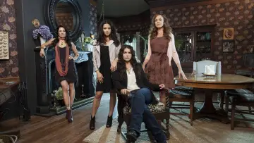Backdrop for the TV series "Witches of East End" #1449986