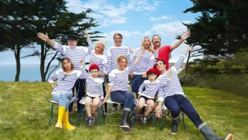 Backdrop for the TV series "En Famille" #1231094