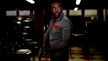 Backdrop for the TV series "Wynonna Earp" #1380564