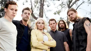Backdrop for the TV series "Animal Kingdom" #1294939