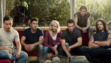 Backdrop for the TV series "Animal Kingdom" #1294940