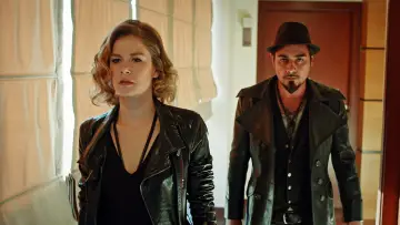 Backdrop for the TV series "Hayat Şarkısı" #1398995