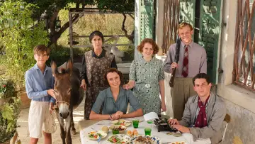 Backdrop for the TV series "The Durrells" #1432064
