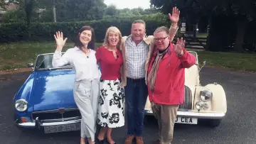 Backdrop for the TV series "Celebrity Antiques Road Trip" #1367644