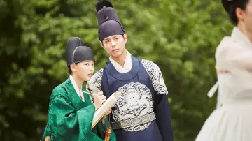 Backdrop for the TV series "Love in the Moonlight" #1405118