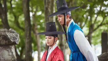 Backdrop for the TV series "Love in the Moonlight" #1405119
