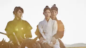 Backdrop for the TV series "Love in the Moonlight" #1405122
