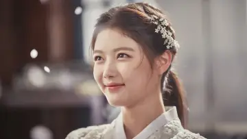 Backdrop for the TV series "Love in the Moonlight" #1405129