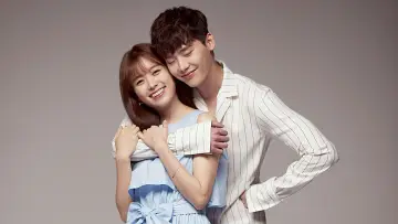 Backdrop for the TV series "W: Two Worlds Apart" #1455125
