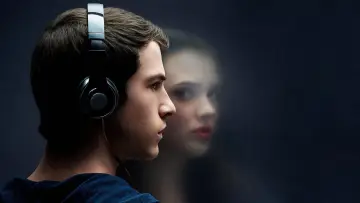 Backdrop for the TV series "13 Reasons Why" #1320733