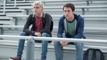 Backdrop for the TV series "13 Reasons Why" #1320735