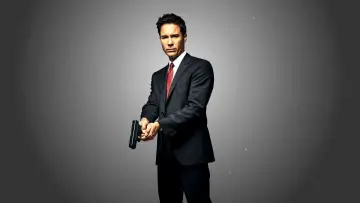 Backdrop for the TV series "Travelers" #1339059