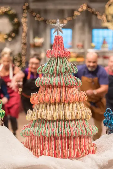 Poster for the TV series "Holiday Baking Championship" #1553522