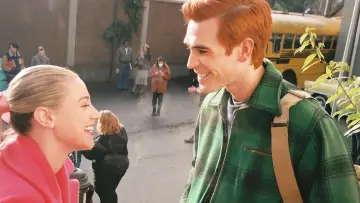 Backdrop for the TV series "Riverdale" #1276168
