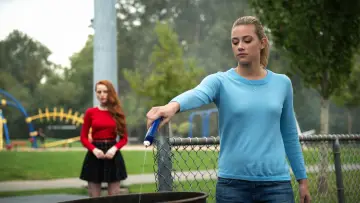 Backdrop for the TV series "Riverdale" #1276263