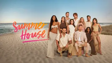 Backdrop for the TV series "Summer House" #1475079