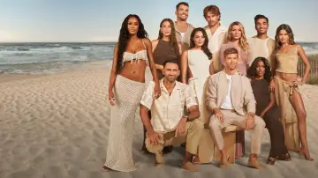 Backdrop for the TV series "Summer House" #1475082