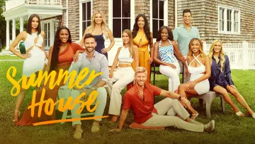 Backdrop for the TV series "Summer House" #1475095