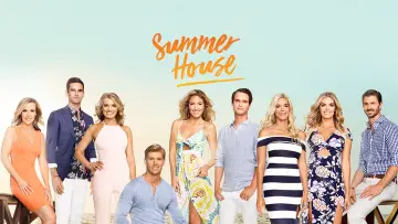 Backdrop for the TV series "Summer House" #1475100