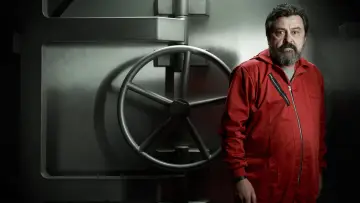 Backdrop for the TV series "Money Heist" #1319679